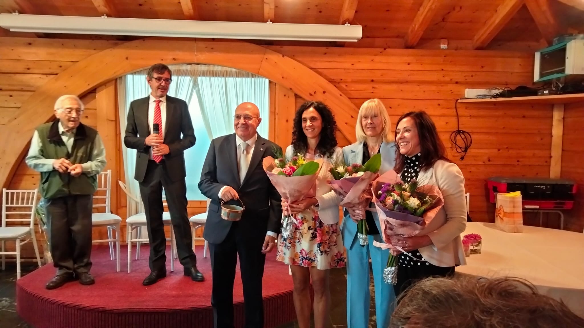 Il Lavegin d'or 2024 a Jim Pini | Blog di Valendario Valtellinese