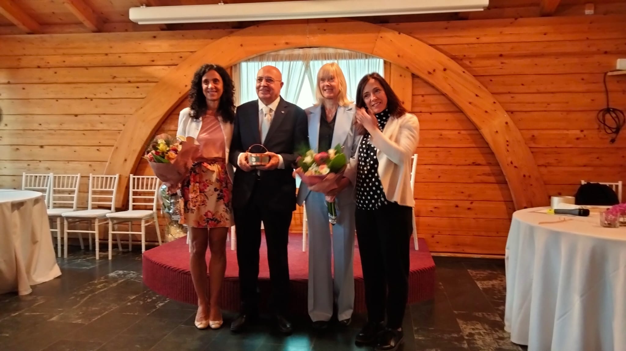 Il Lavegin d'or 2024 a Jim Pini | Blog di Valendario Valtellinese