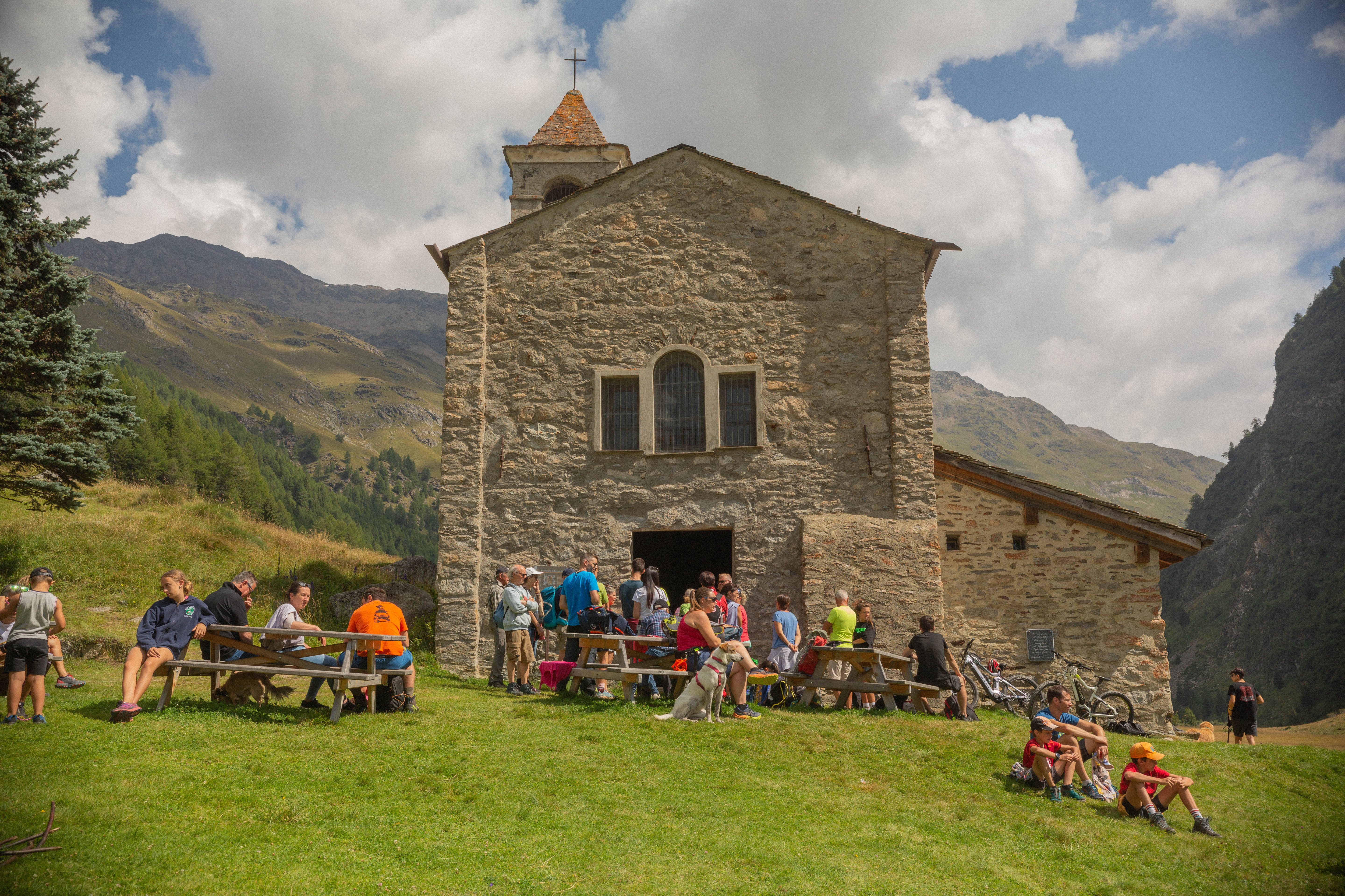 Immagine gallery articolo Saór de Rèzel 2025: la festa in alta quota che ha fatto innamorare la Val di Rezzalo