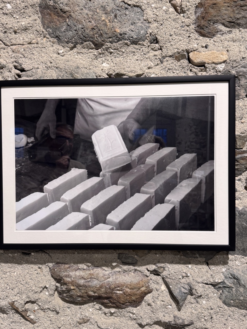 Immagine gallery articolo Una mostra che profuma di passato in bianco e nero…