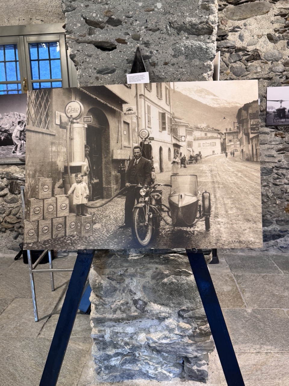 Immagine gallery articolo Una mostra che profuma di passato in bianco e nero…