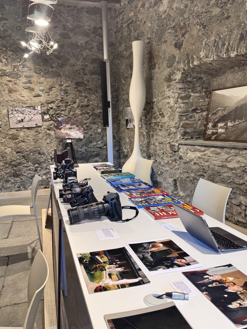 Immagine gallery articolo Una mostra che profuma di passato in bianco e nero…
