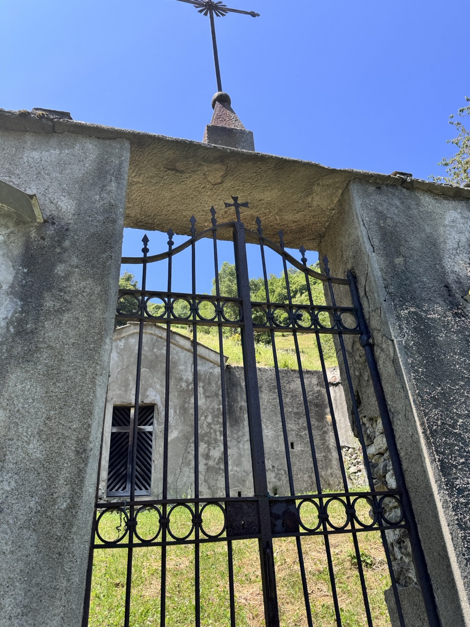Immagine gallery articolo Una giornata a Sostila, il paese fantasma