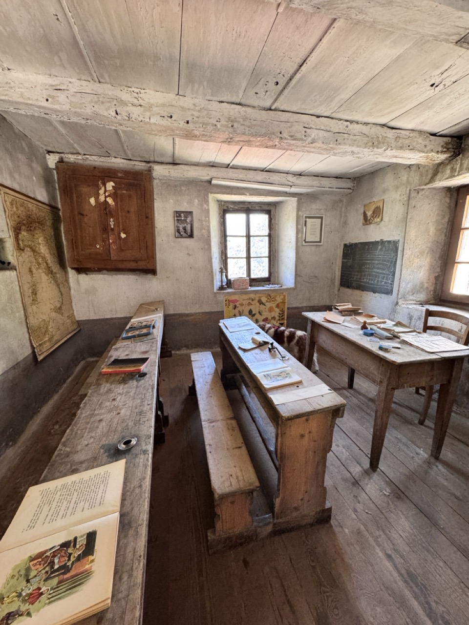 Immagine gallery articolo Una giornata a Sostila, il paese fantasma