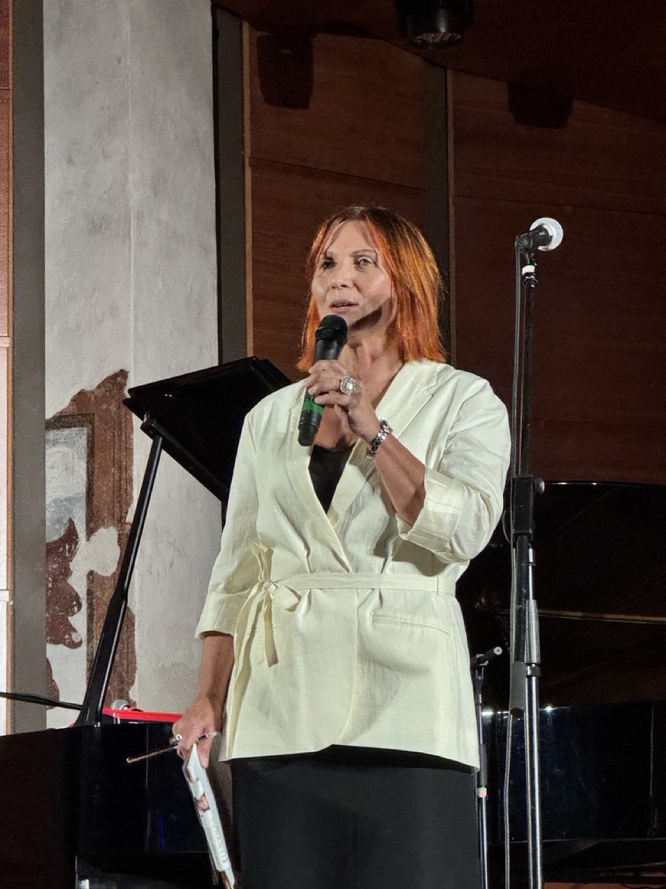 Immagine gallery articolo Alberto Fortis incanta Morbegno: emozioni e musica per il primo concerto di Alpi Sonanti