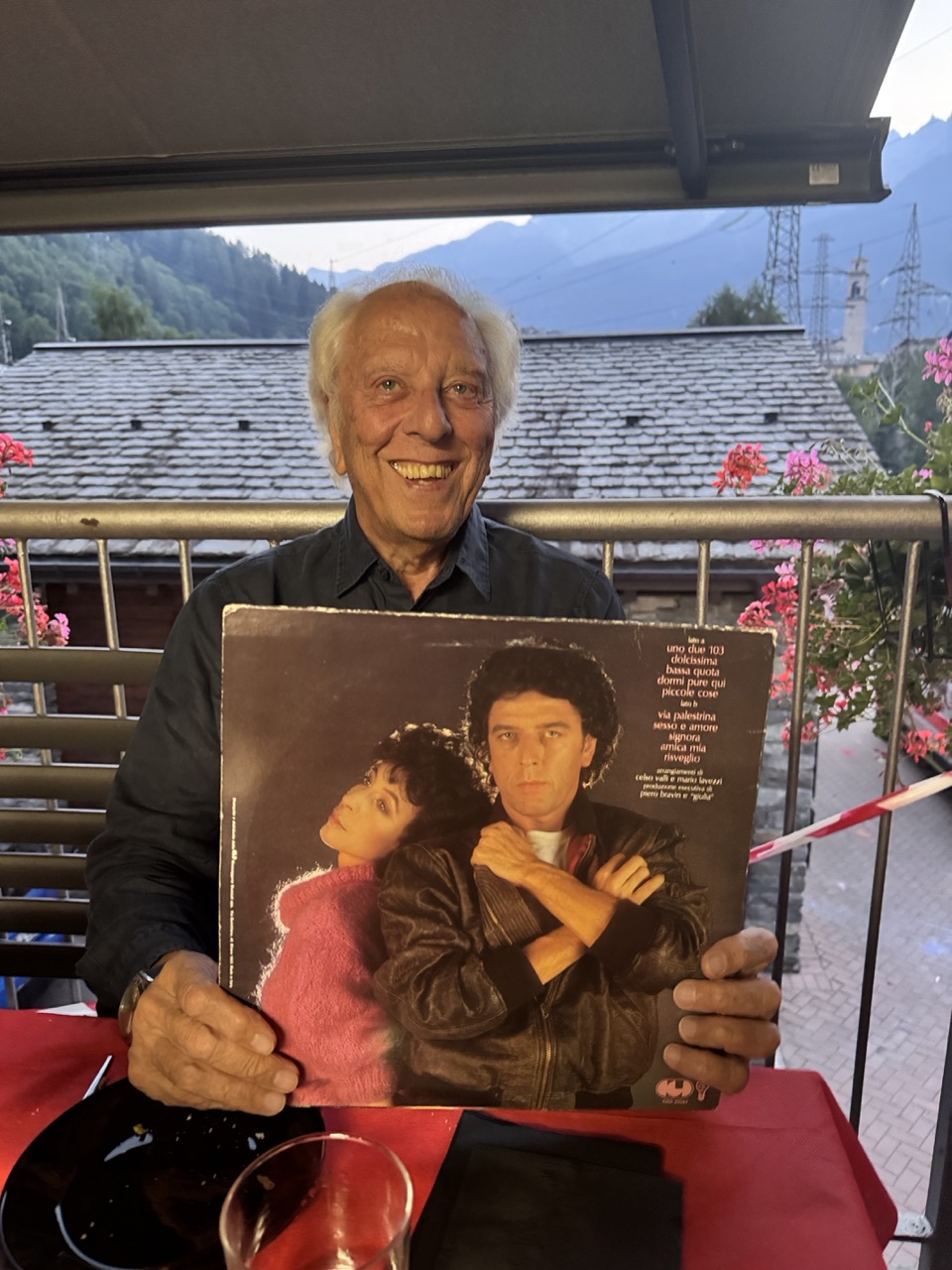 Immagine gallery articolo Lanzada canta Battisti con Mario Lavezzi e Il Nostro Canto Libero: che serata!