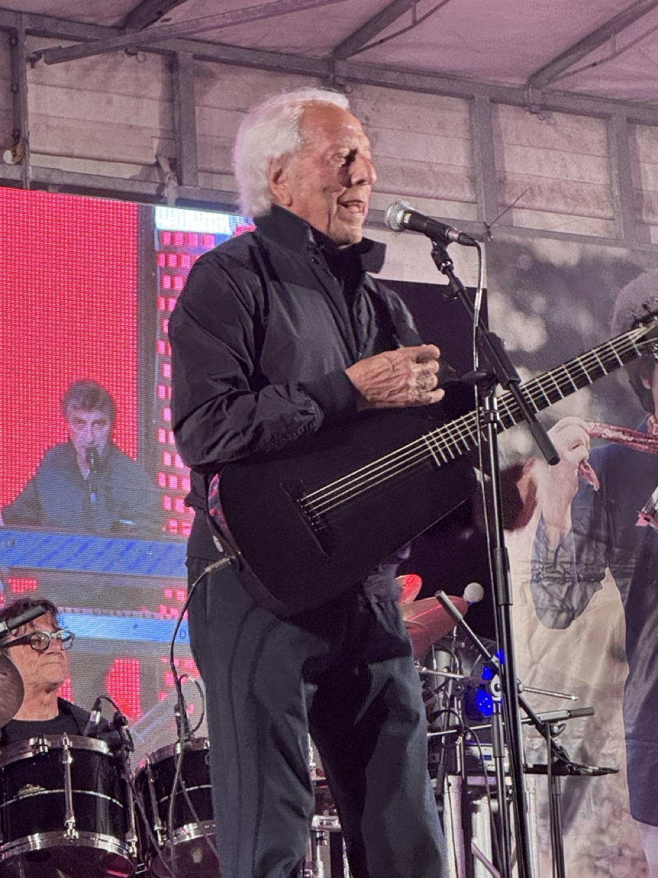 Immagine gallery articolo Lanzada canta Battisti con Mario Lavezzi e Il Nostro Canto Libero: che serata!