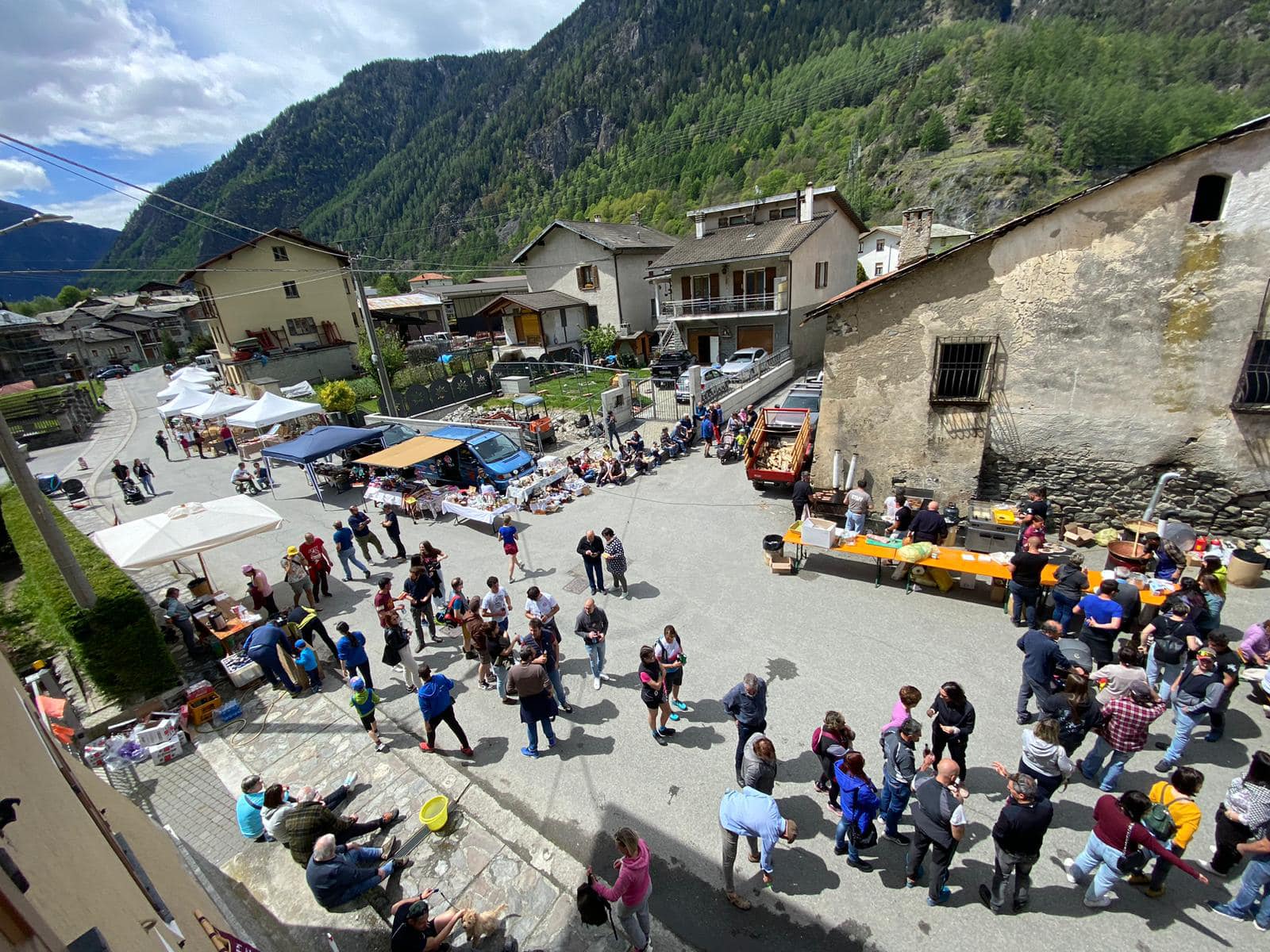 Immagine gallery articolo Campane a festa a Le Prese per la celebrazione del Patrono San Gottardo