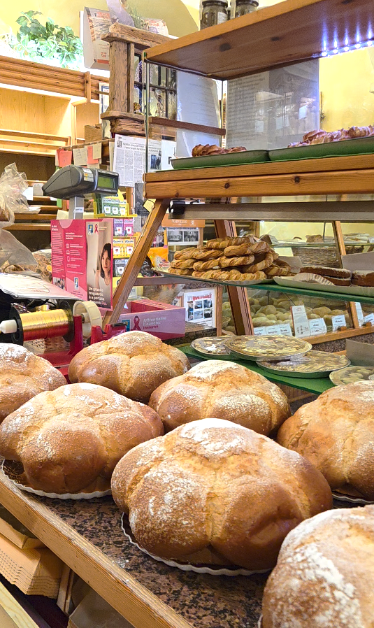 Immagine gallery articolo Lo Scudo di San Michele: il dolce che nasconde un segreto