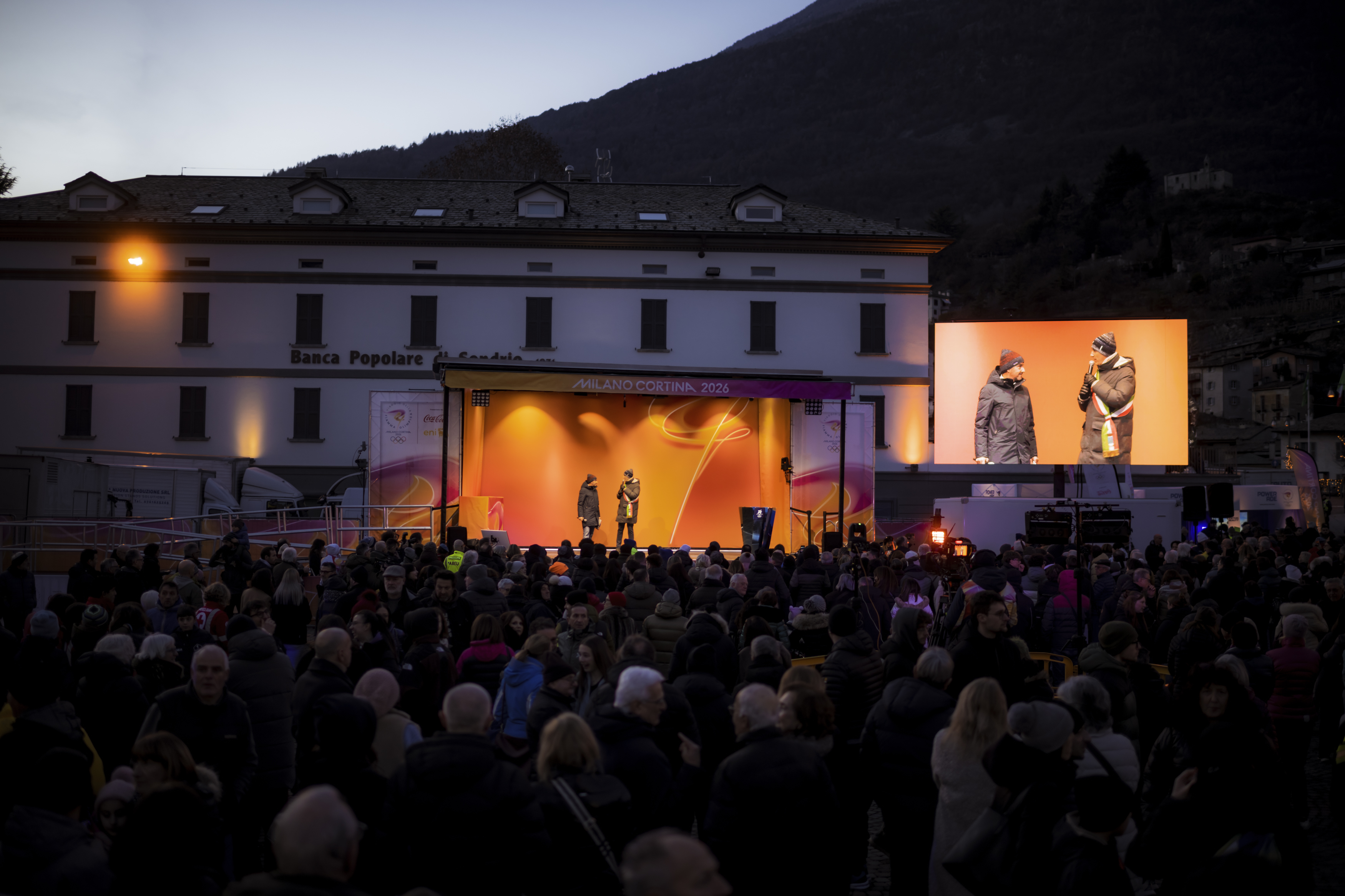 Immagine gallery articolo Historic day for Sondrio: 5000 people welcoming the Olympic torch