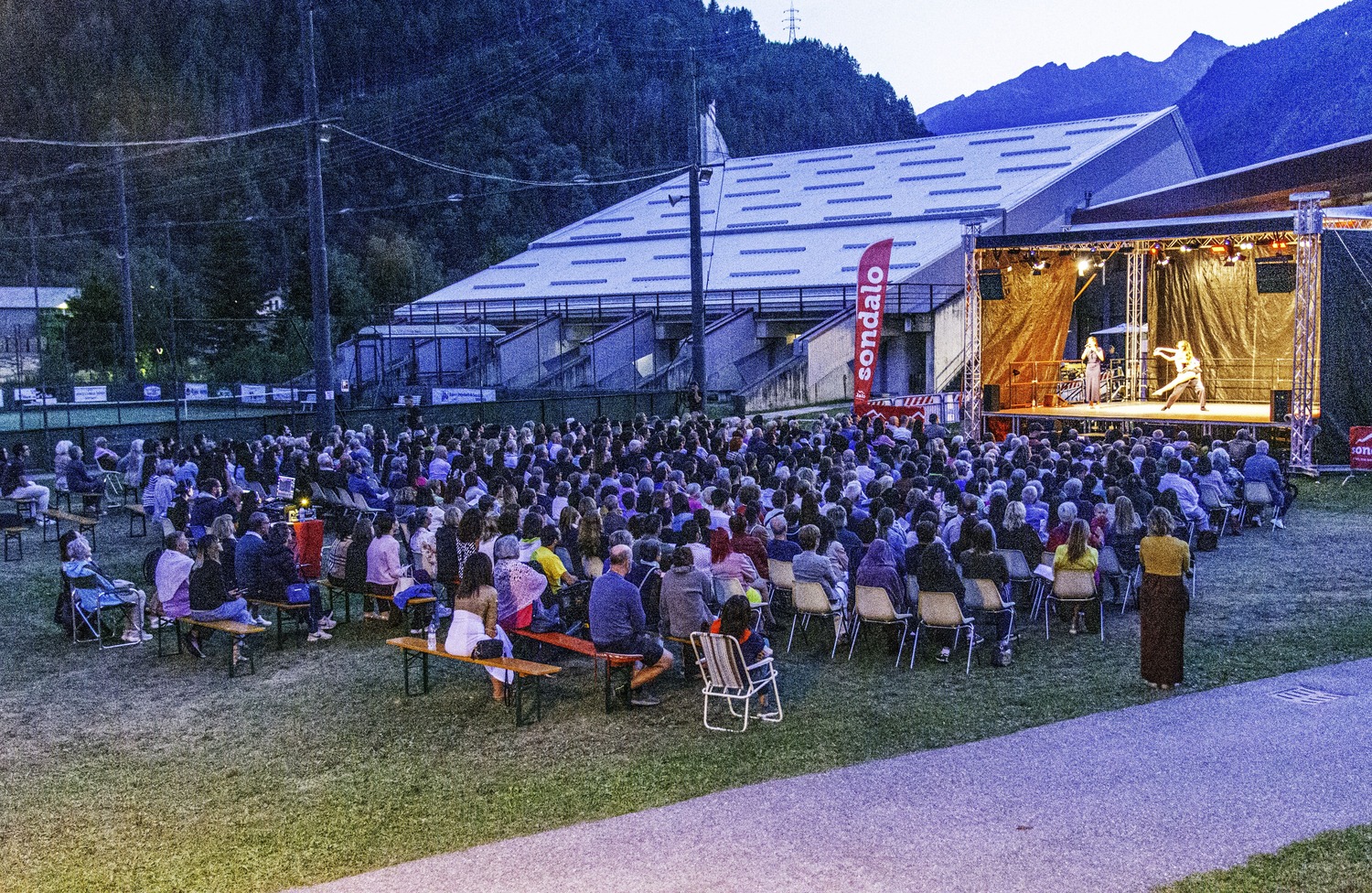 Immagine gallery articolo Galà sotto le Stelle: una serata di emozioni per celebrare i talenti di Sondalo