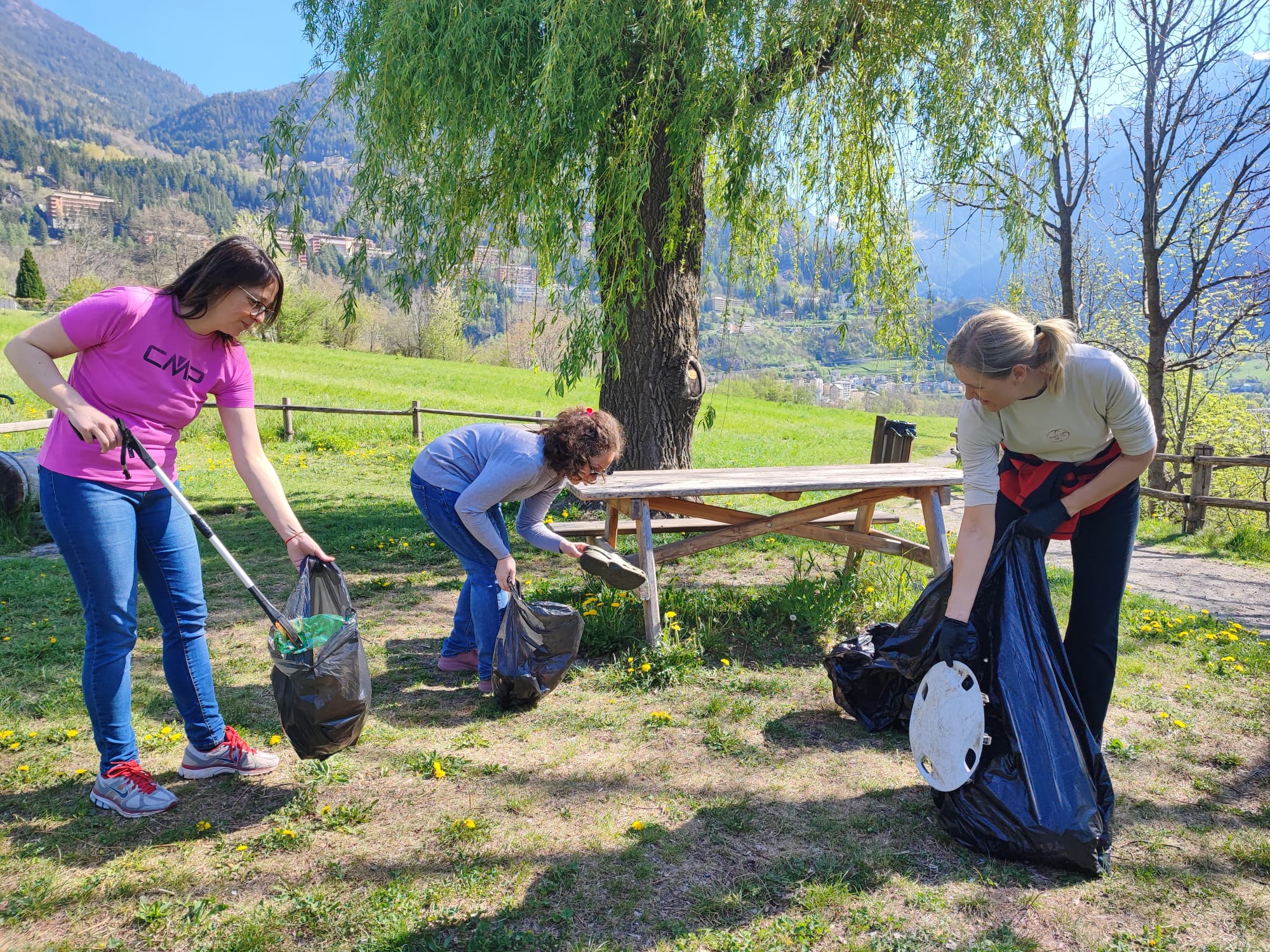 Immagine gallery articolo Grande partecipazione per la Giornata Ecologica 2026 a Sondalo: un segnale positivo per il territorio