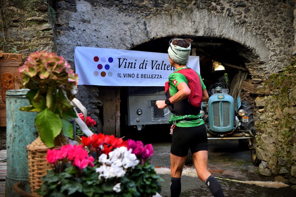 Immagine gallery articolo Valtellina Wine Trail 2025 Christian Minoggio e Anna Plattner firmano la 12ª edizione