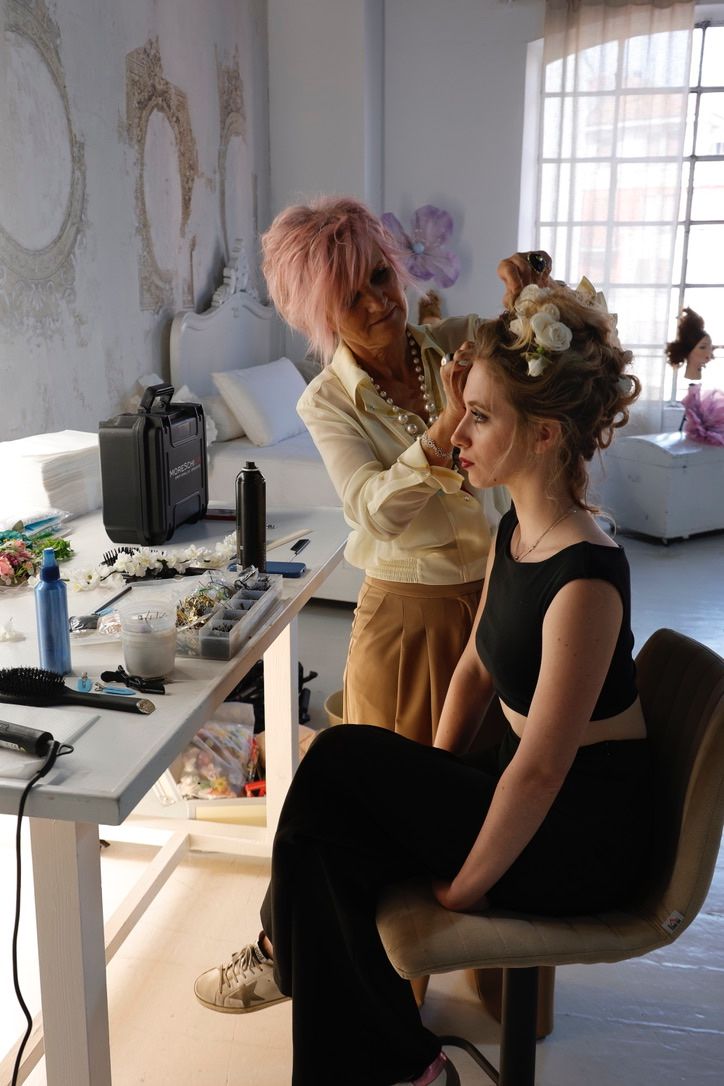 Immagine gallery azienda Look Center - Hair art -make up and Style