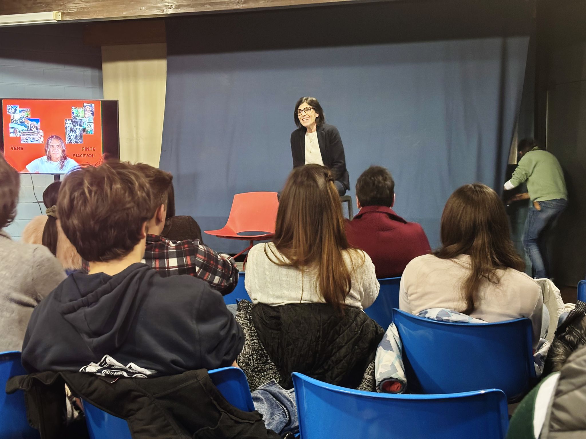 Immagine gallery articolo Sondalo: partecipazione e riflessione all’incontro “Dire NO alla droga! – Dipendenze e sostanze… Capire è il primo passo”