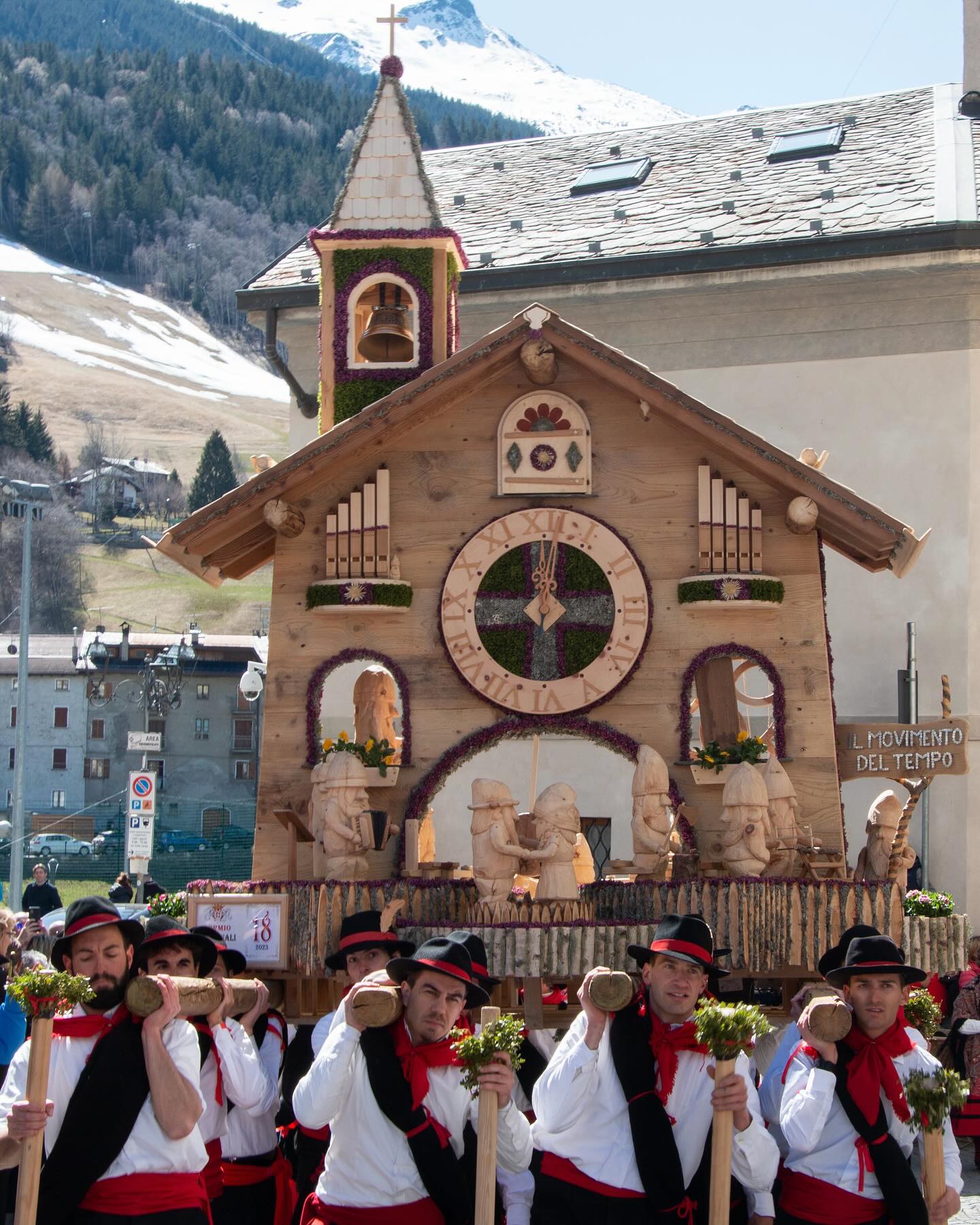 Immagine gallery articolo I Pasquali di Bormio: storia, tradizione e sfilata della domenica di Pasqua