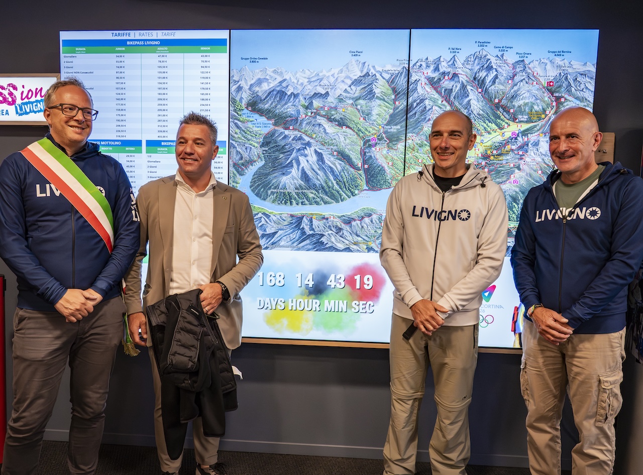 Immagine gallery articolo Il Sottosegretario Morelli in visita ai cantieri olimpici di Livigno