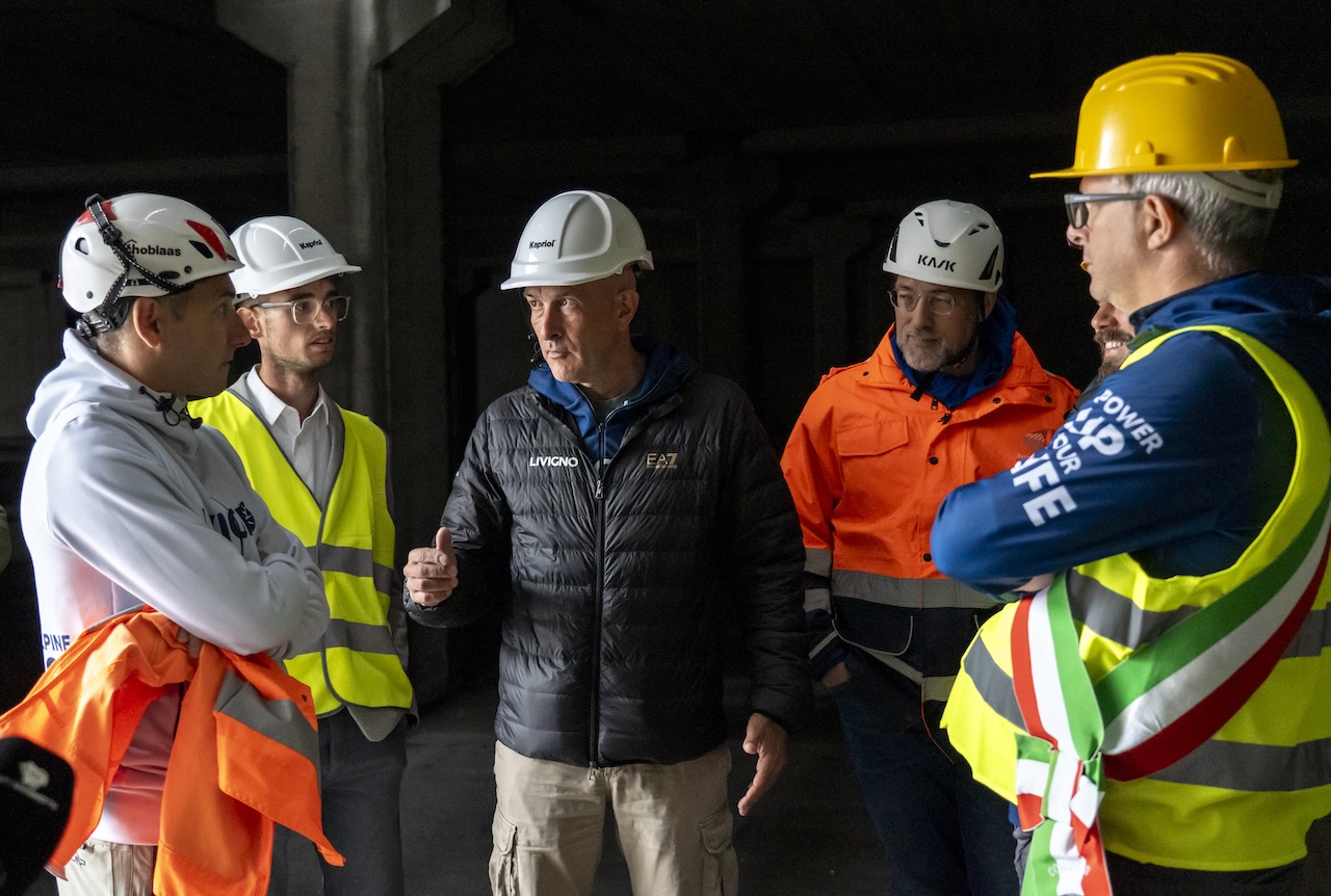 Immagine gallery articolo Il Sottosegretario Morelli in visita ai cantieri olimpici di Livigno