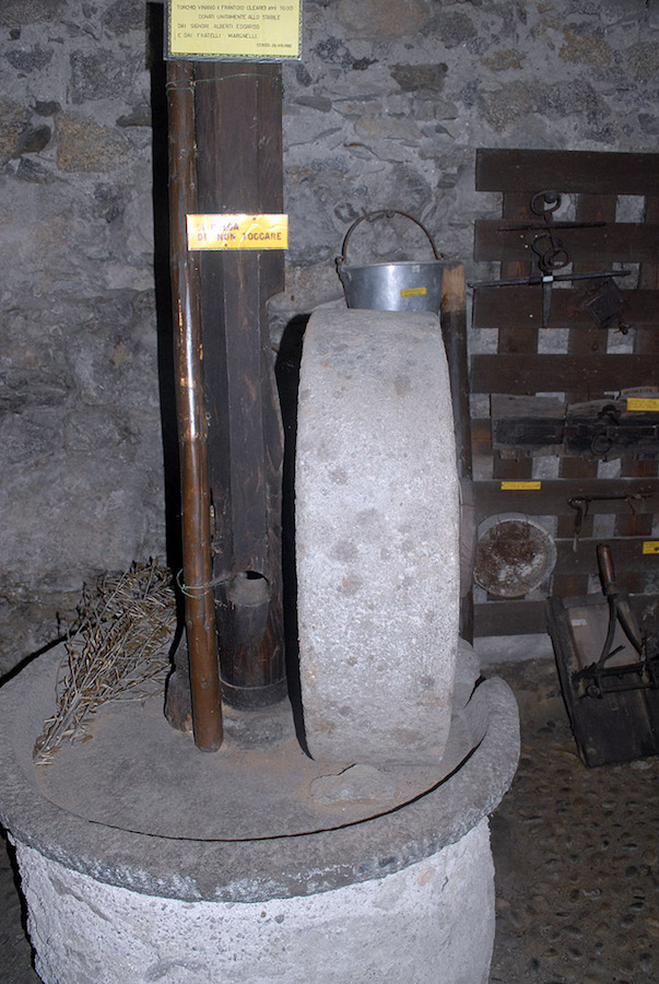 Il torchio di Cerido | Blog di Valendario Valtellinese